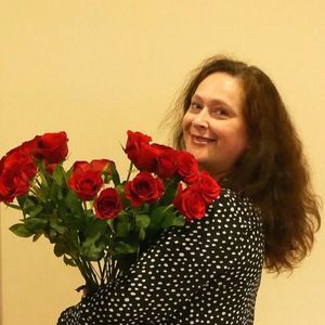 Meet your Posher, Elena